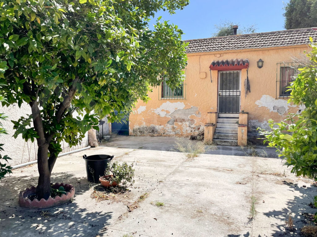 Casa en venta a reformar en Torremolinos