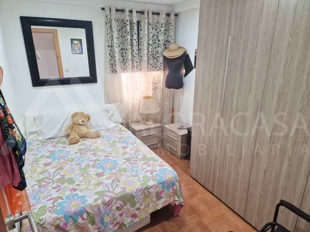 Piso en alquiler de 2 habitaciones 1 bano vestidor salon y cocina 6