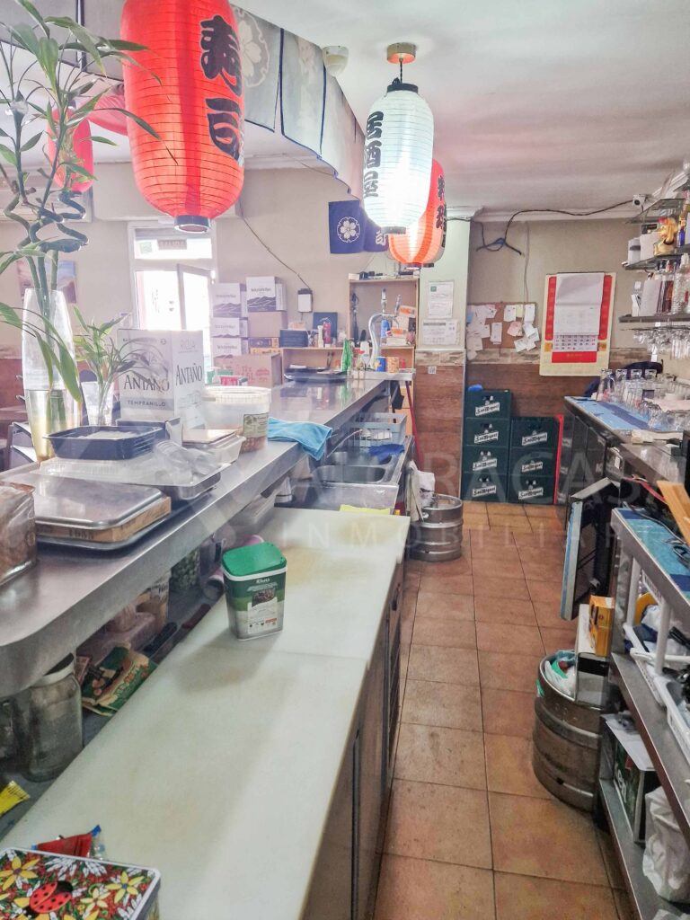 Local en alquiler en Huelin 25