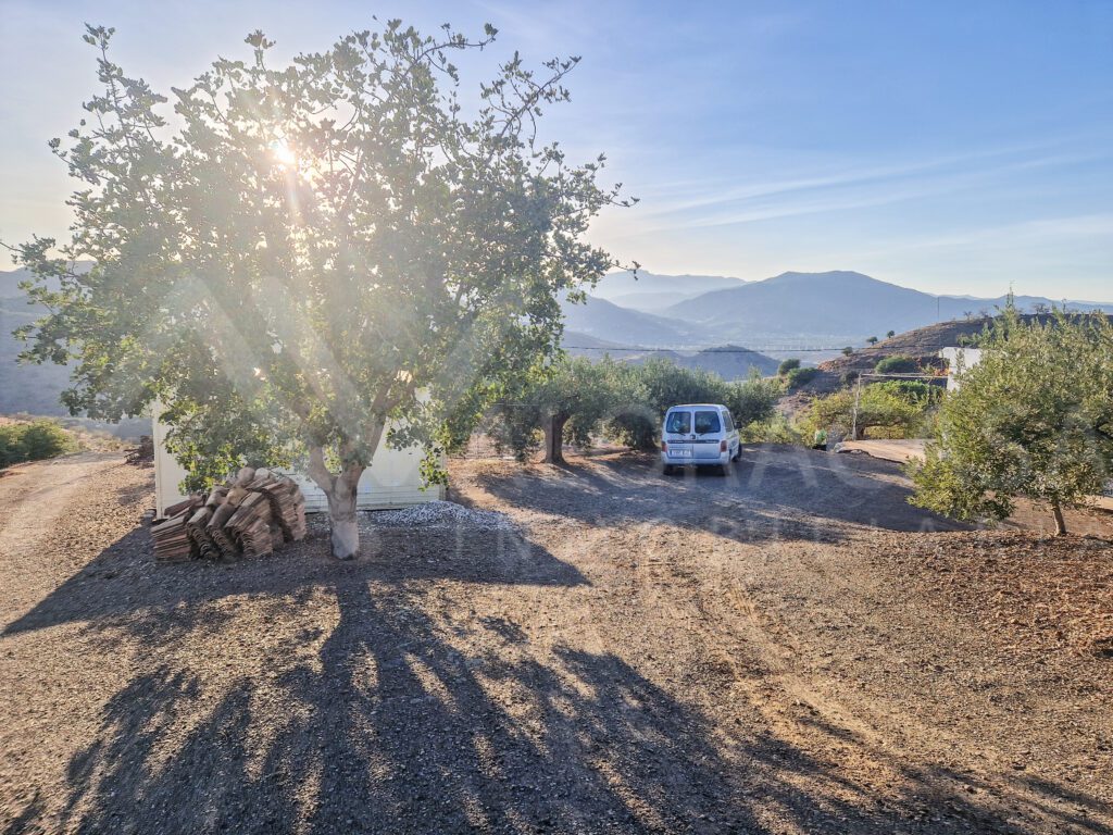 Casa en venta en Alora con terreno 14