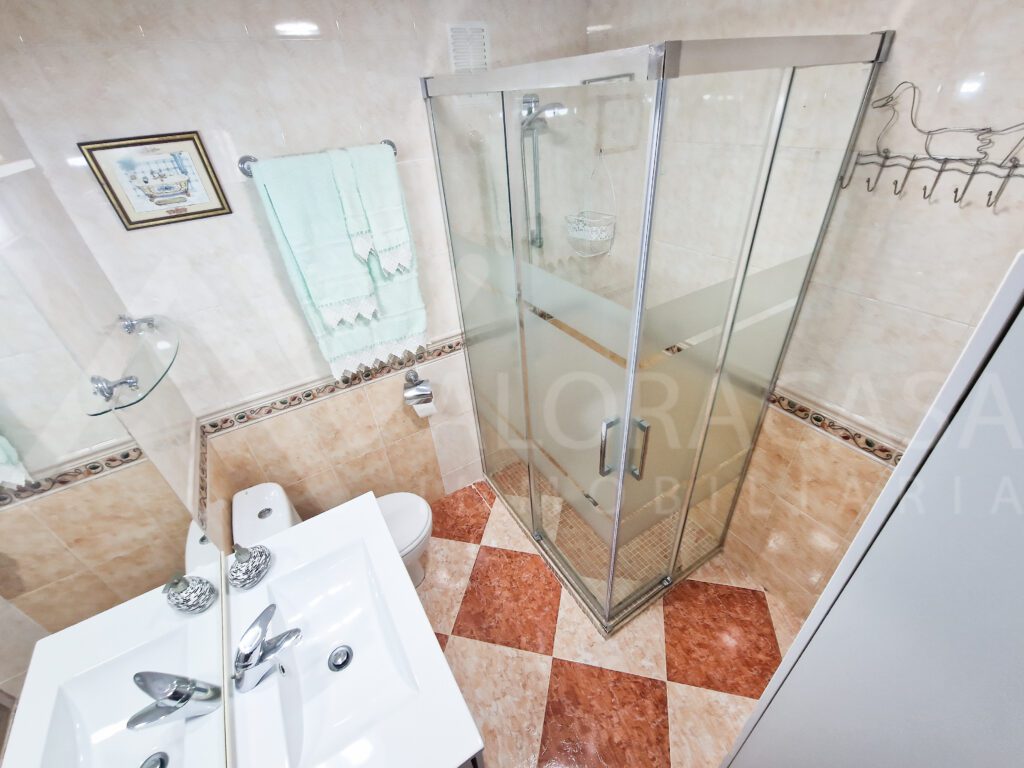 Piso en Huelin de 3 habitaciones 38