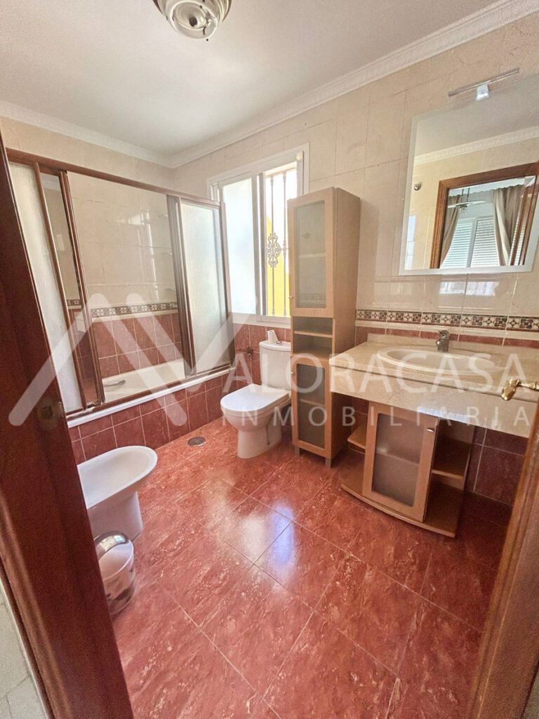Casa en alquiler en cartama 14