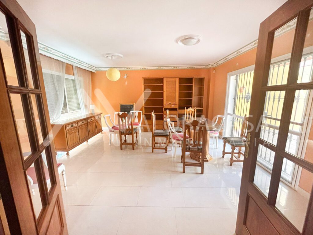 Casa en alquiler en cartama 9