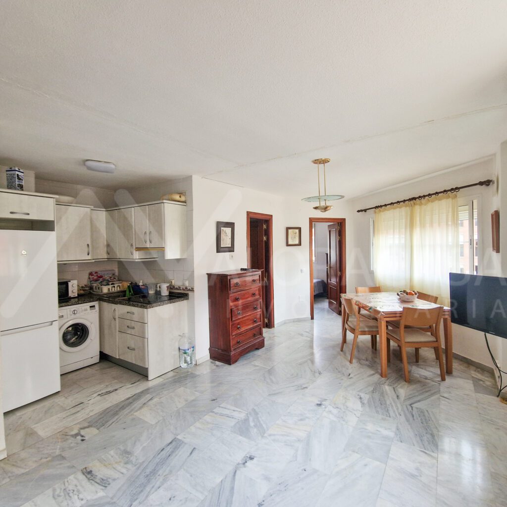 Piso en alquiler en Huelin 14 1