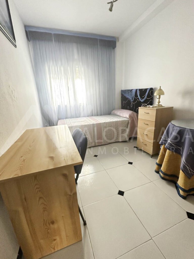 Alquiler de habitacion en Huelin 38