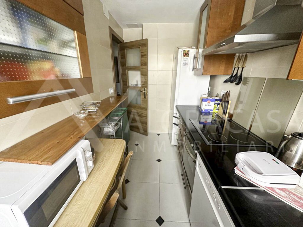Alquiler de habitacion en Huelin 44