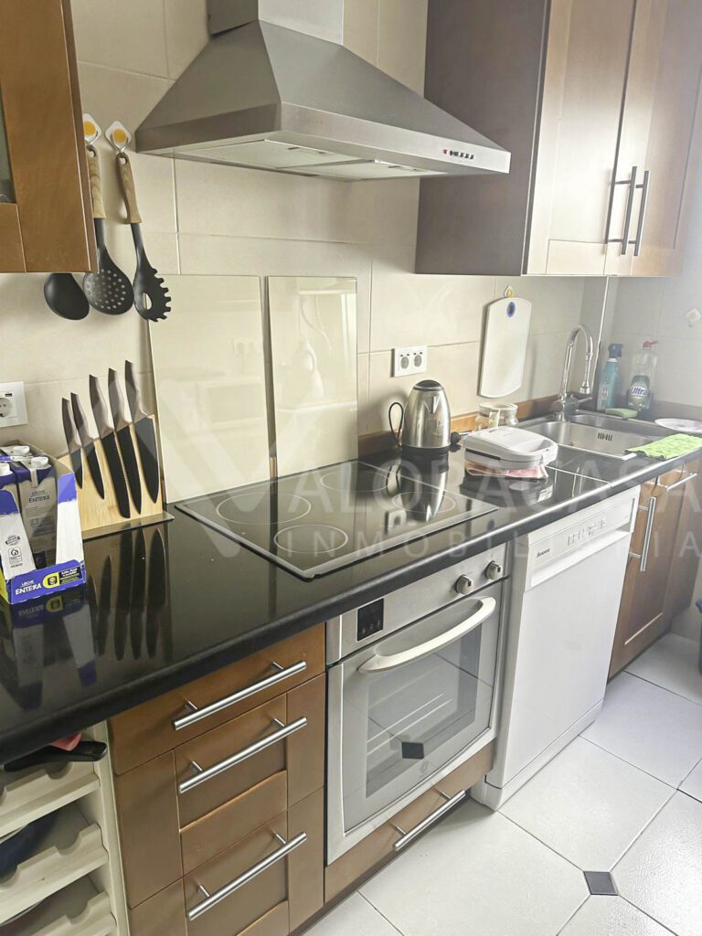 Alquiler de habitacion en Huelin 48