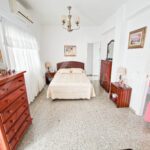 Casa en venta en Carranque de 4 habitaciones 1 bano y 1 aseo 10