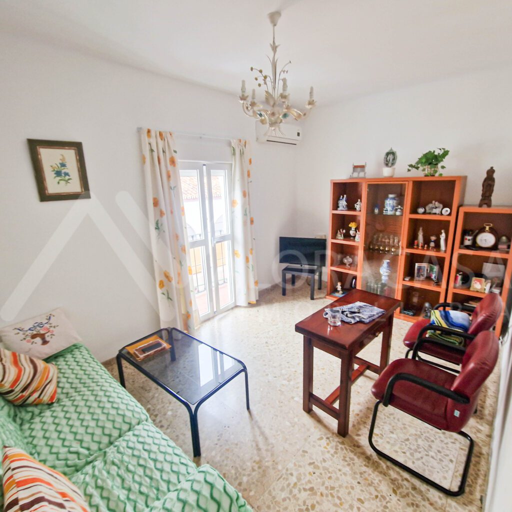 Casa en venta en Carranque de 4 habitaciones 1 bano y 1 aseo 31