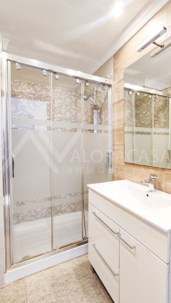 Piso en venta en Huelin 2 habitaciones 1 bano 27