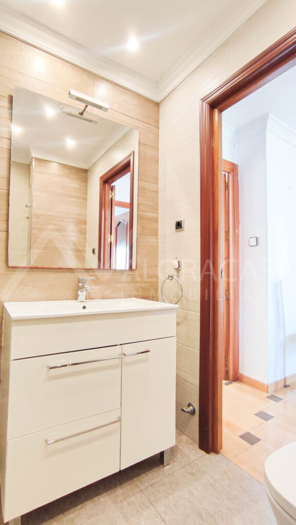 Piso en venta en Huelin 2 habitaciones 1 bano 4