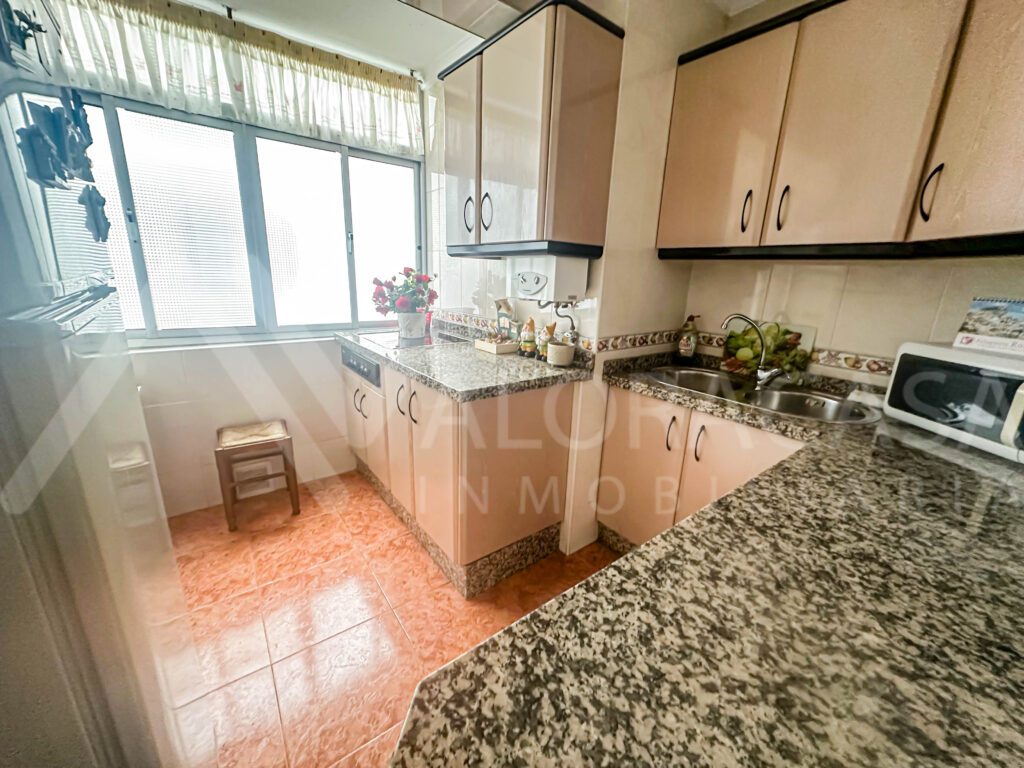 Piso en venta en Carretera Cadiz 3 habitaciones 1 bano salo y cocina 11