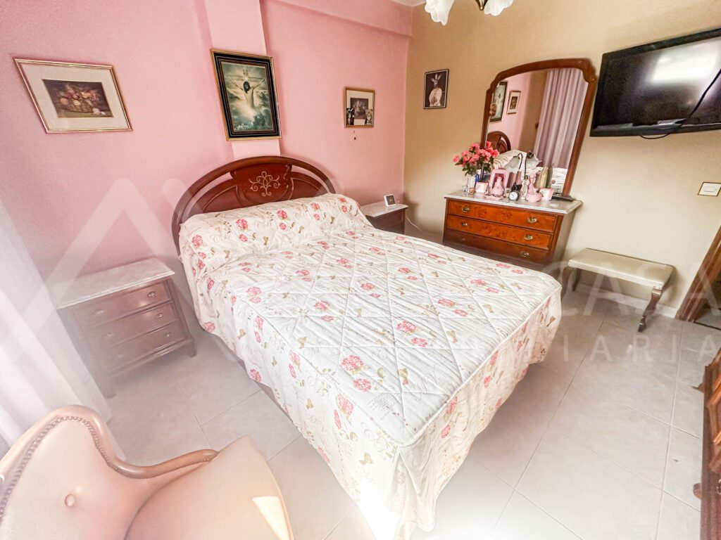 Piso en venta en Carretera Cadiz 3 habitaciones 1 bano salo y cocina 5