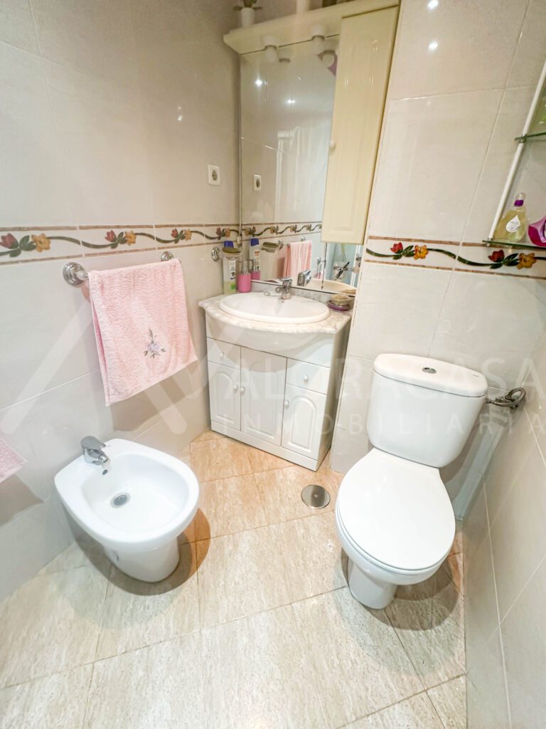 Piso en venta en Carretera Cadiz 3 habitaciones 1 bano salo y cocina 6