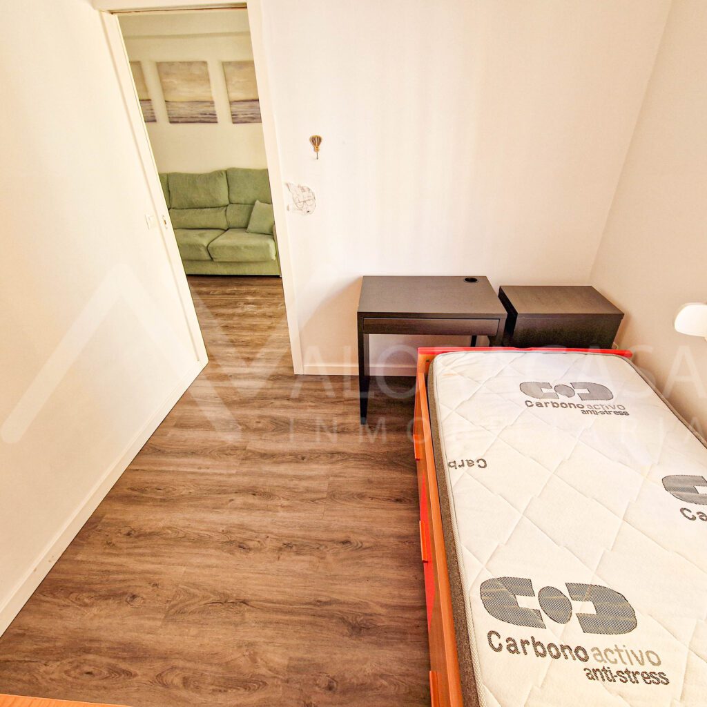 Piso en Huelin 3 habitaciones 1 bano salon y cocina 8