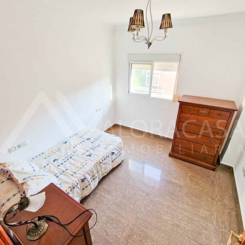 Piso en alquiler en Huelin 3 habitaciones 1 bano 28