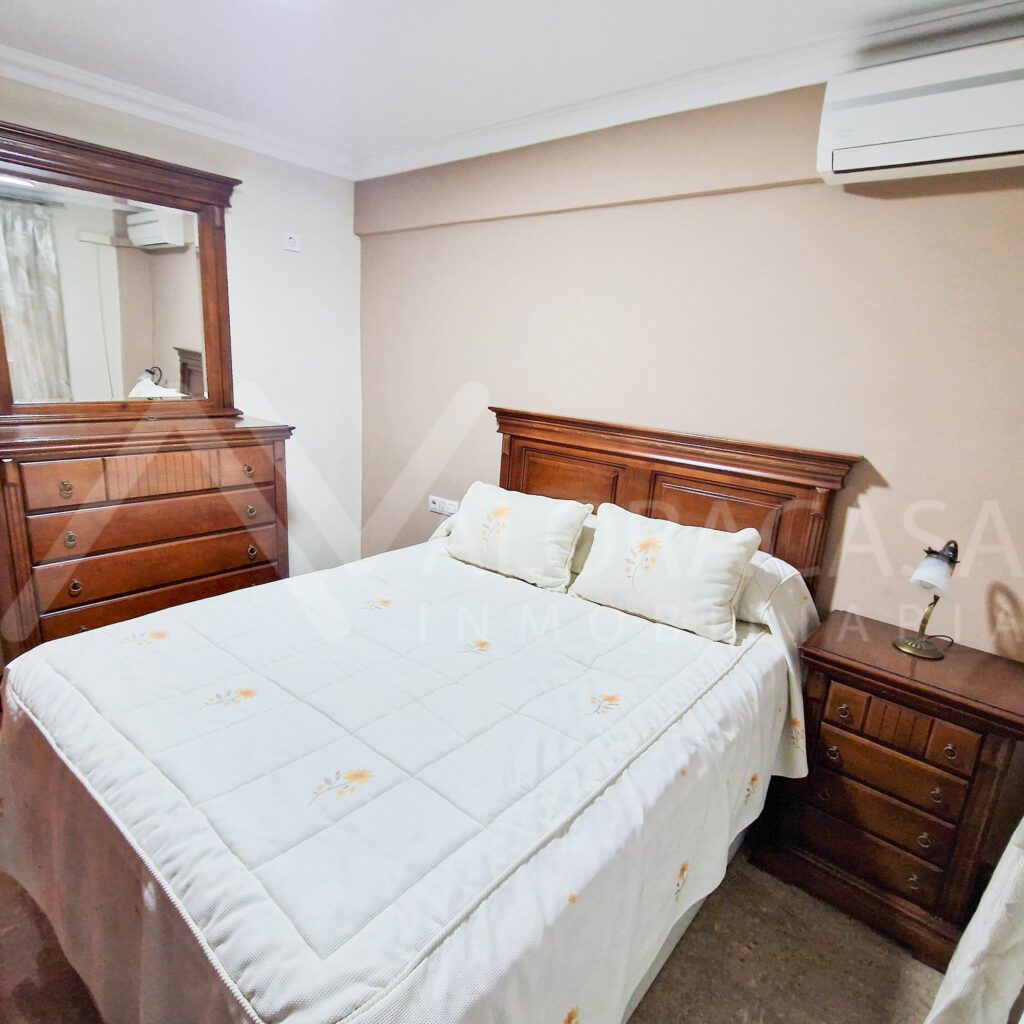 Piso en alquiler en Huelin 3 habitaciones 1 bano 47