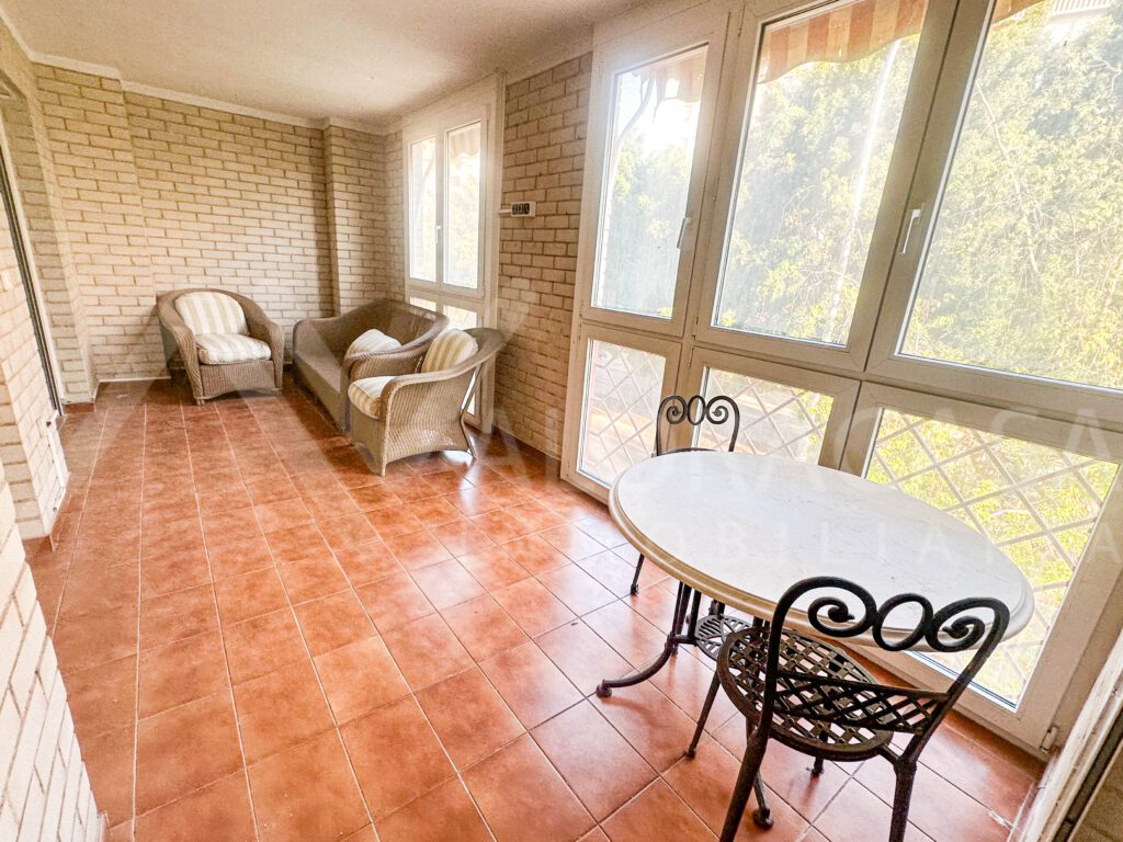Piso en venta en Avda Andalucia de 4 habitaciones 2 banos salon y cocina 16