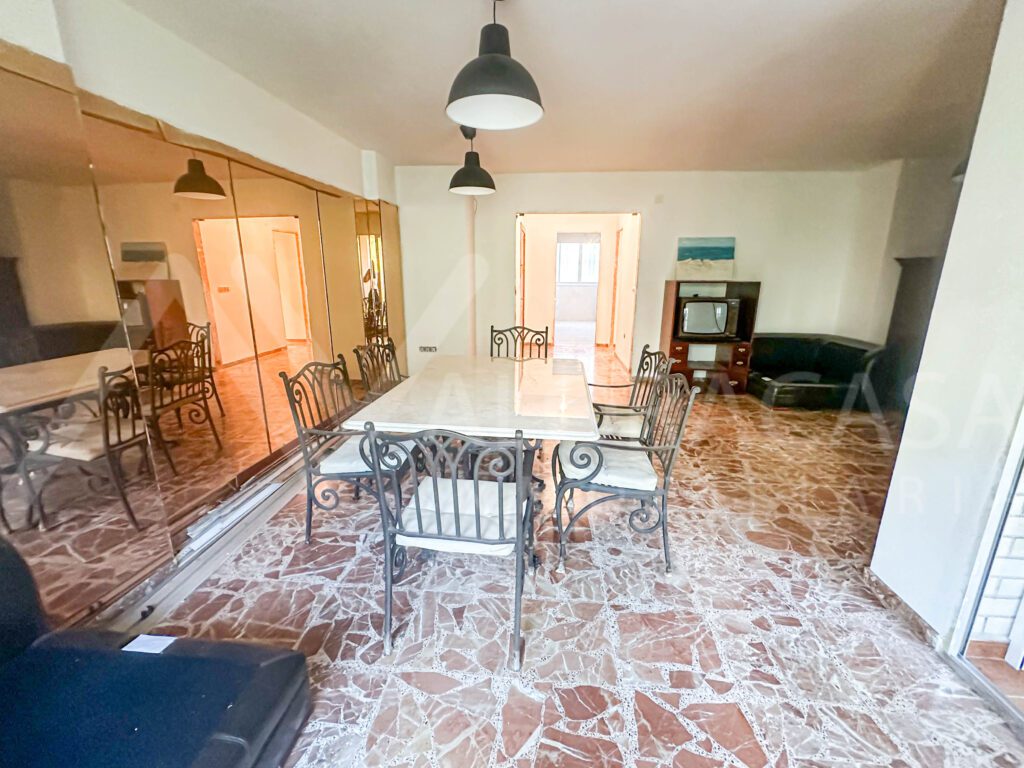 Piso en venta en Avda Andalucia de 4 habitaciones 2 banos salon y cocina 20