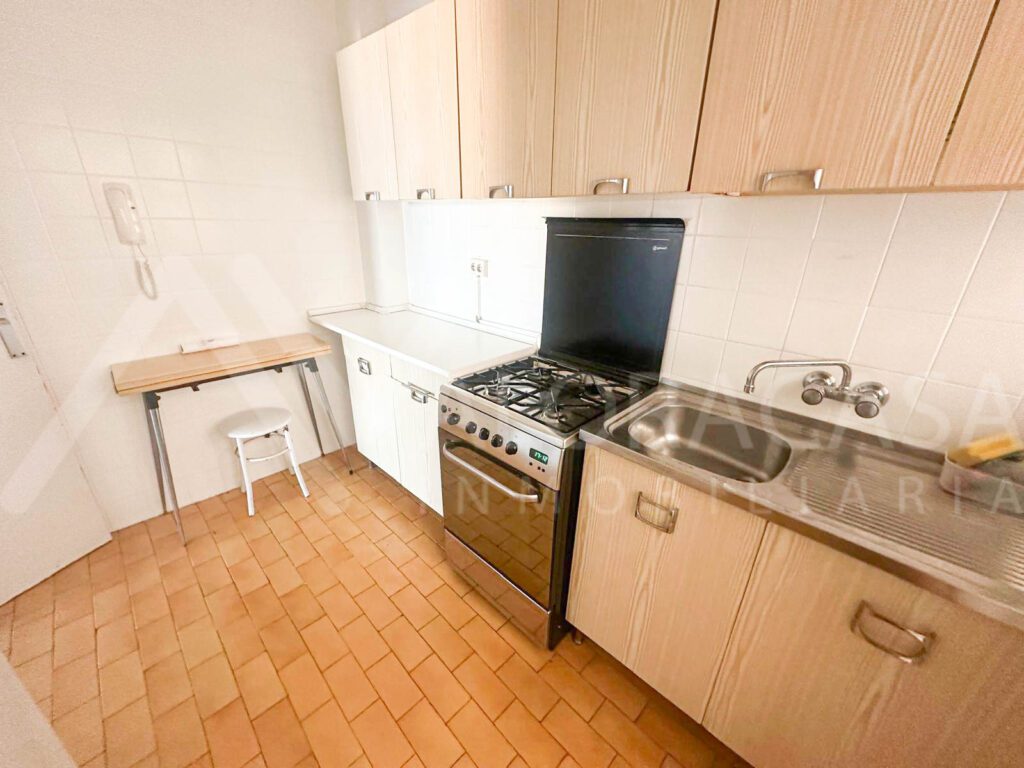 Piso en alquiler en Huelin de 2 habitaciones 1 bano salon cocina y terraza 3