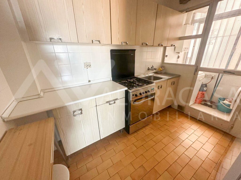 Piso en alquiler en Huelin de 2 habitaciones 1 bano salon cocina y terraza 4