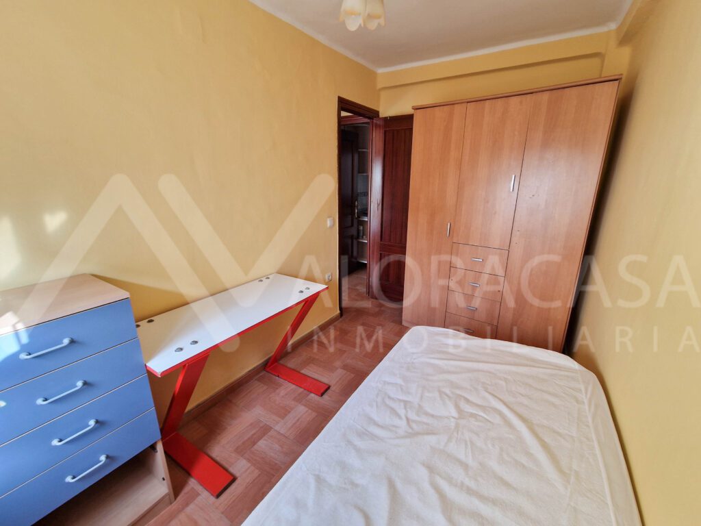 Piso en venta en Bailen Miraflores de 2 habitaciones y un bano 15