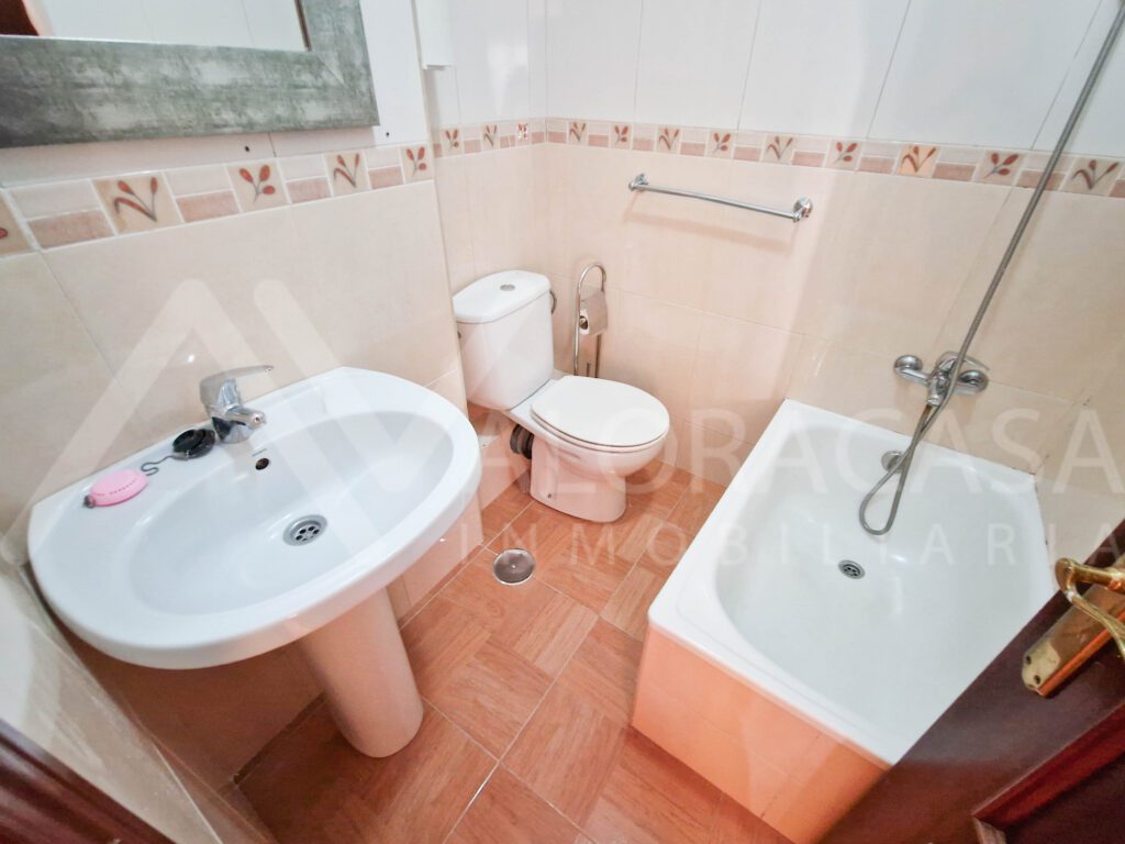 Piso en venta en Bailen Miraflores de 2 habitaciones y un bano 5