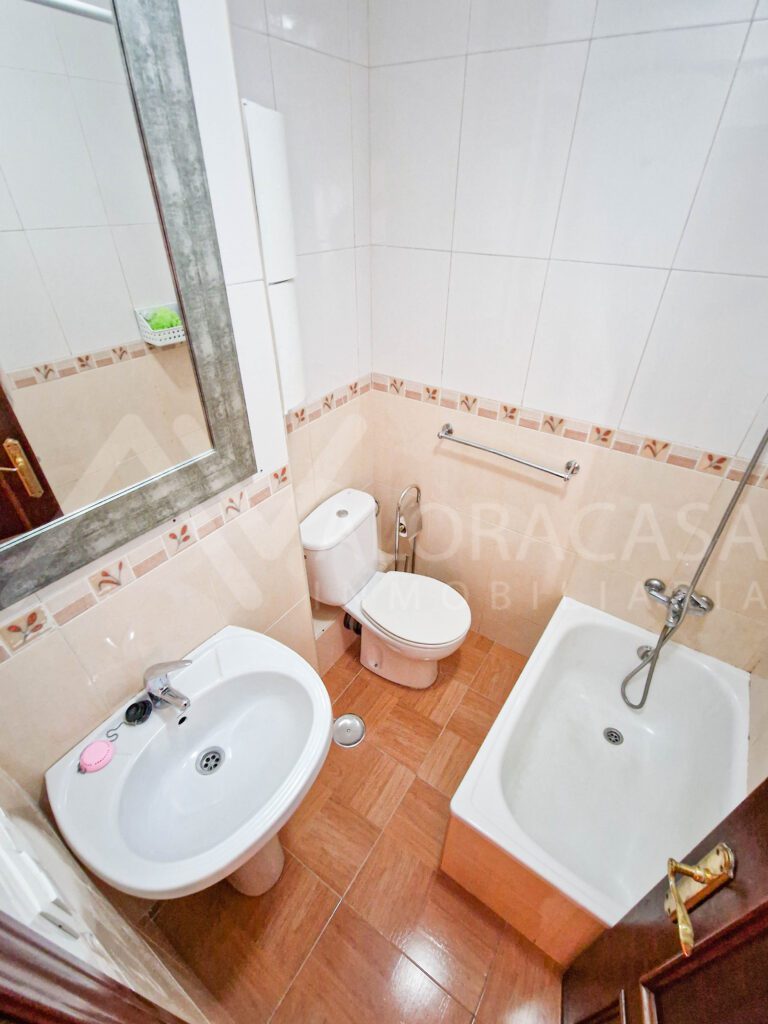 Piso en venta en Bailen Miraflores de 2 habitaciones y un bano 6