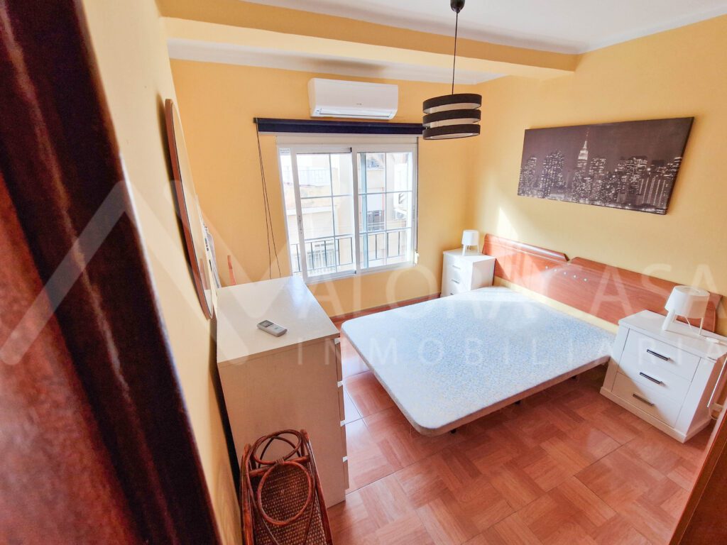 Piso en venta en Bailen Miraflores de 2 habitaciones y un bano 7