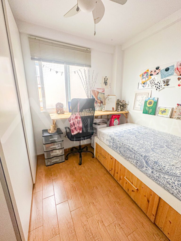 Piso en venta en Huelin 3 habitaciones 1 bano 2