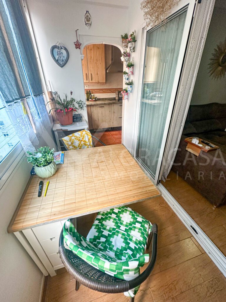 Piso en venta en Huelin 3 habitaciones 1 bano 23