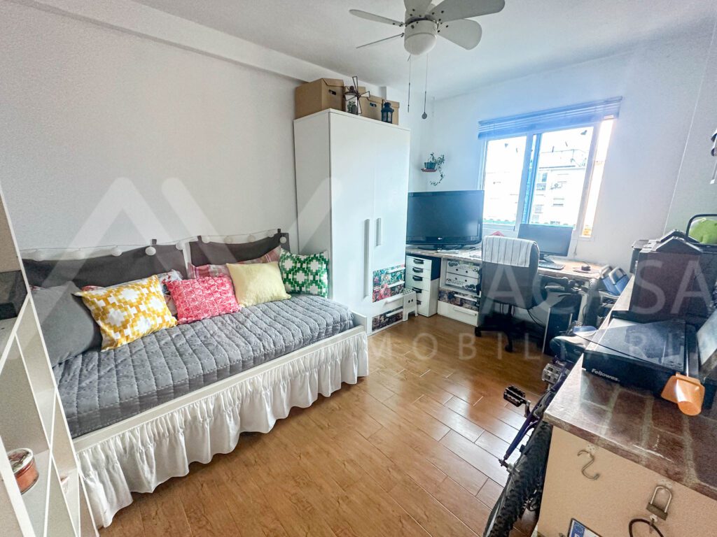 Piso en venta en Huelin 3 habitaciones 1 bano 5