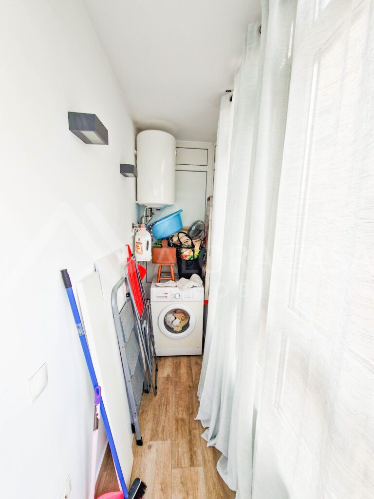Piso en venta en Marmoles de 2 habitaciones 2 banos salon y cocina 23