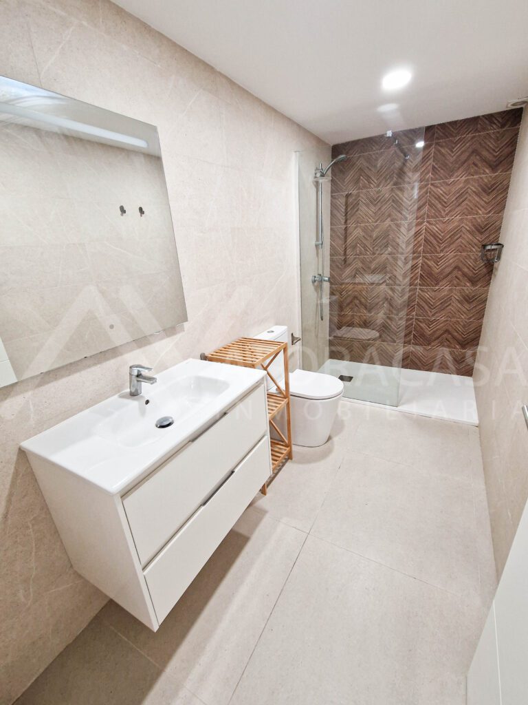 Apartamento en alquiler en Huelin 10
